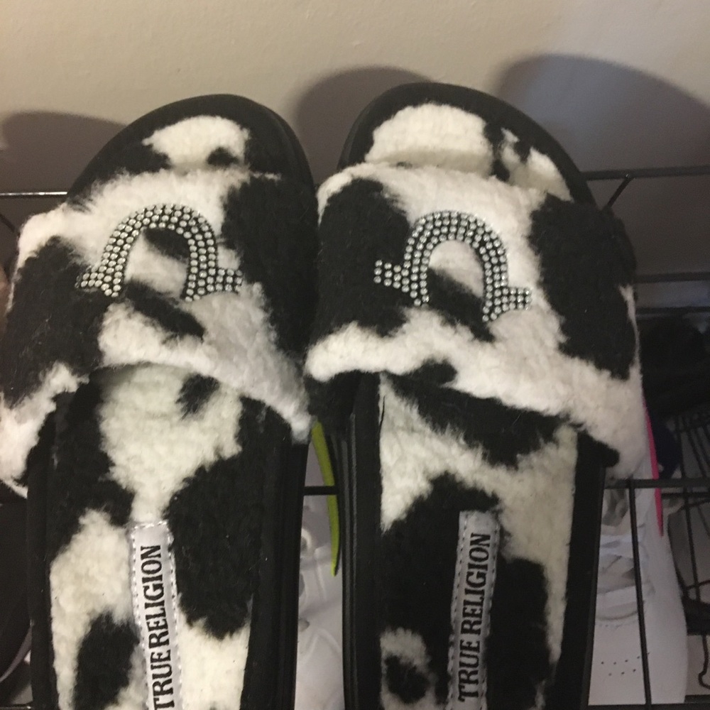 True Religion - Picture 4 of 5